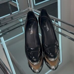 Chanel pumps
